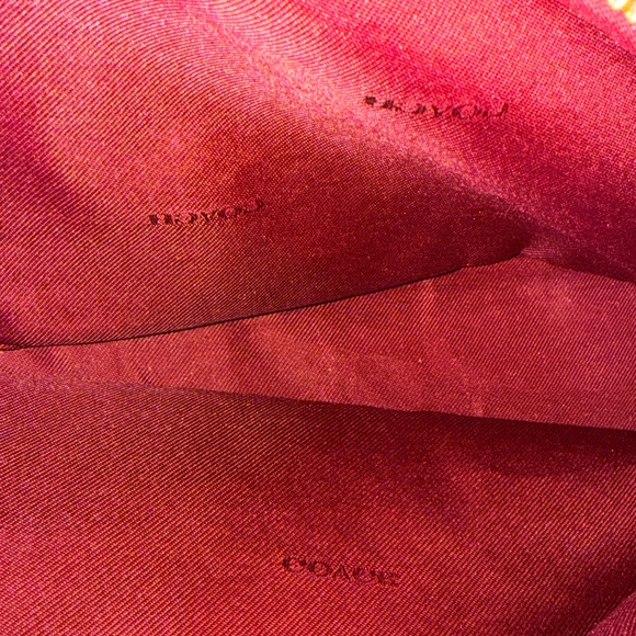 Coach F37167 LARGE Mercer Raspberry Leather Satchel preowned - Picture 13 of 15